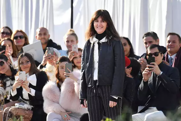 Virginie Viard deja Chanel tras 5 años a la cabeza