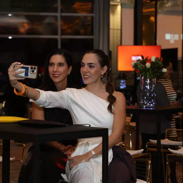 Gaby Hernández y  Ale Ponce 