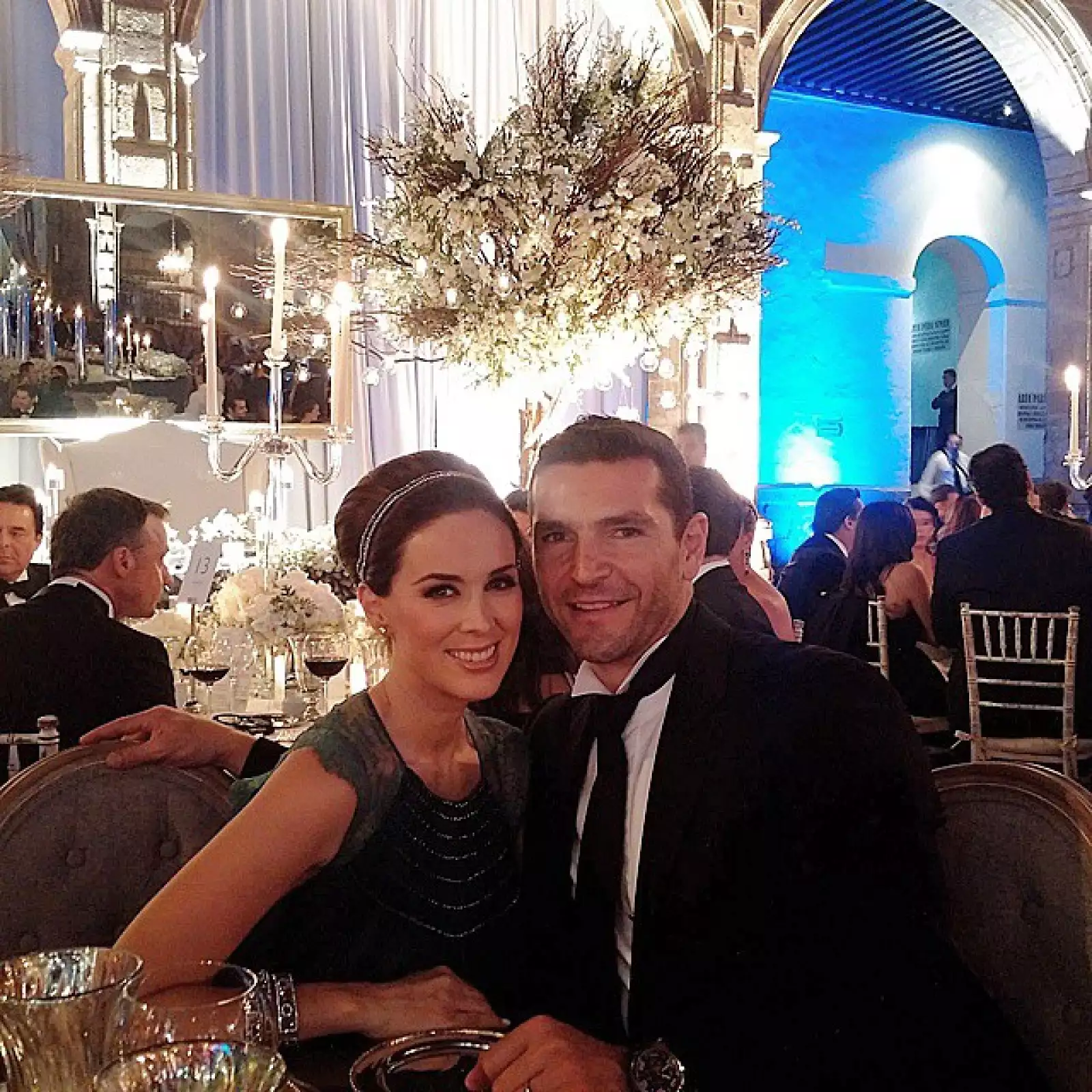 Los dos se empeñan por lucir siempre a la par, muy guapos a donde quiera que van juntos.