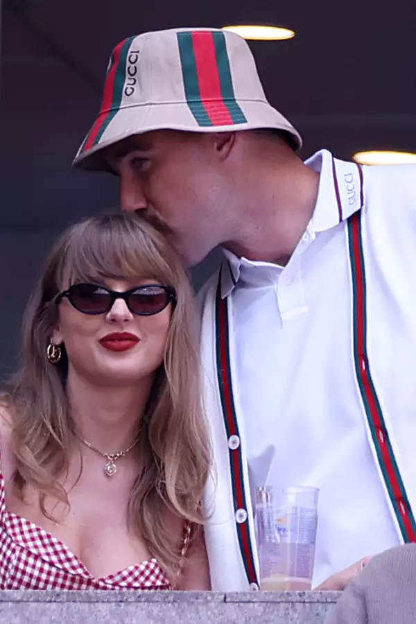 Taylor-Swift-Travis-Kelce 