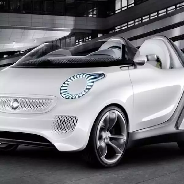 Smart, uno de los primeros autos eléctricos en el mercado, también evoluciona y ahora exhibe un nuevo modelo, que recarga  por completo su batería tan sólo en 45 minutos.