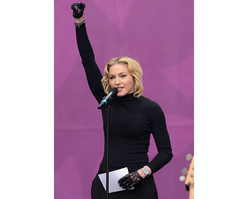 Madonna dio un emotivo discurso acerca de cambio y la revolución pacífica que tiene que hacerse por medio de la educación.