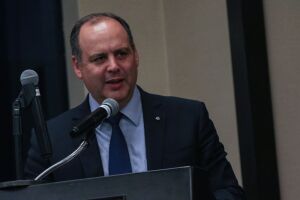 gustavo de hoyos