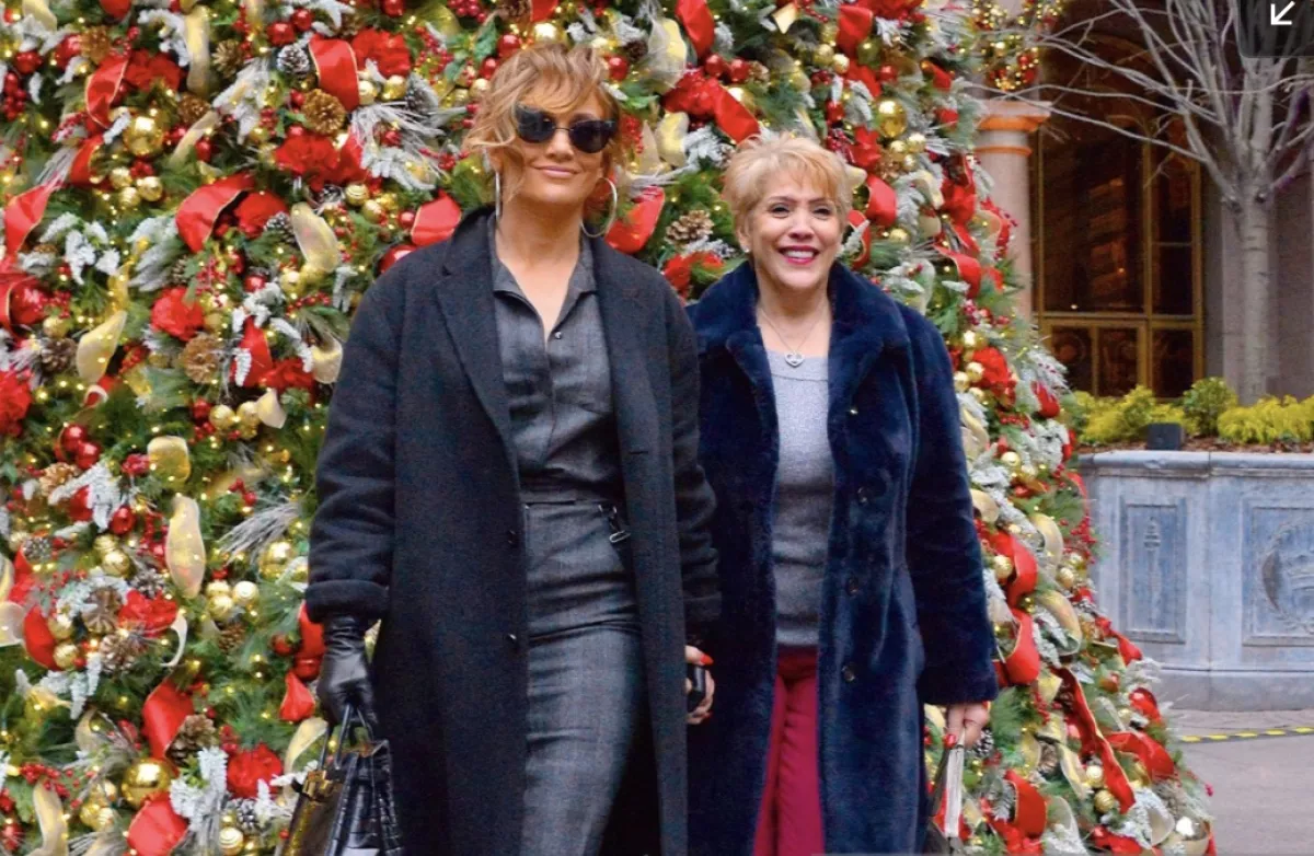Jennifer Lopez y su mamá Doña Guadalupe
