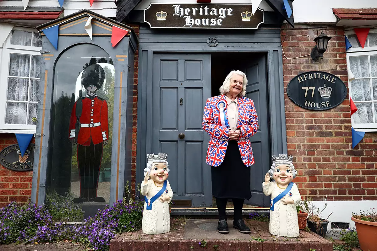 BRITAIN-ROYALS-QUEEN-JUBILEE-COLLECTING