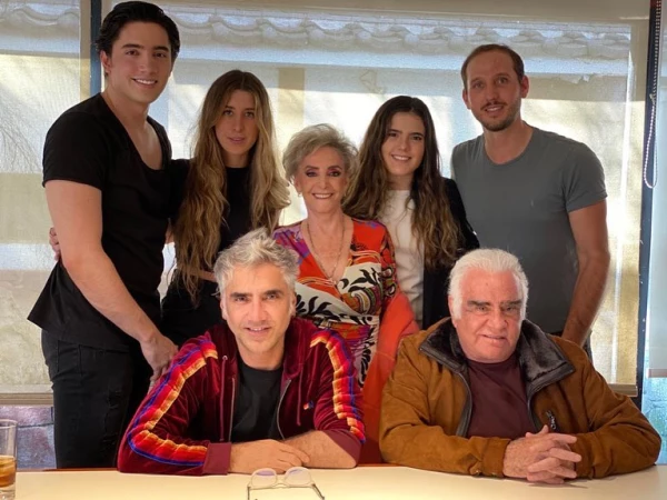 Aclaran estado de salud de Vicente Fernández