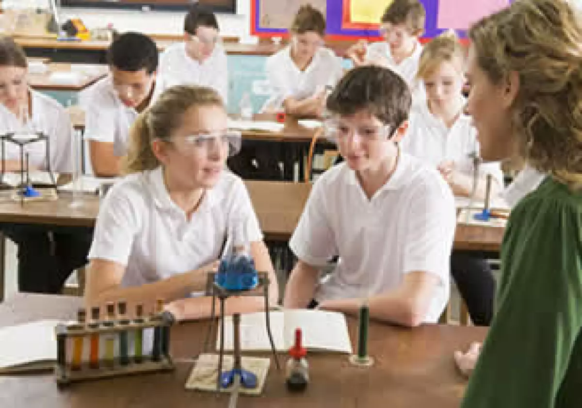 Los colegios privados pueden estar más supervisados por el SAT al tener que entregar comprobantes de deducibilidad en el pago de colegiaturas. (Foto: Photos to Go)