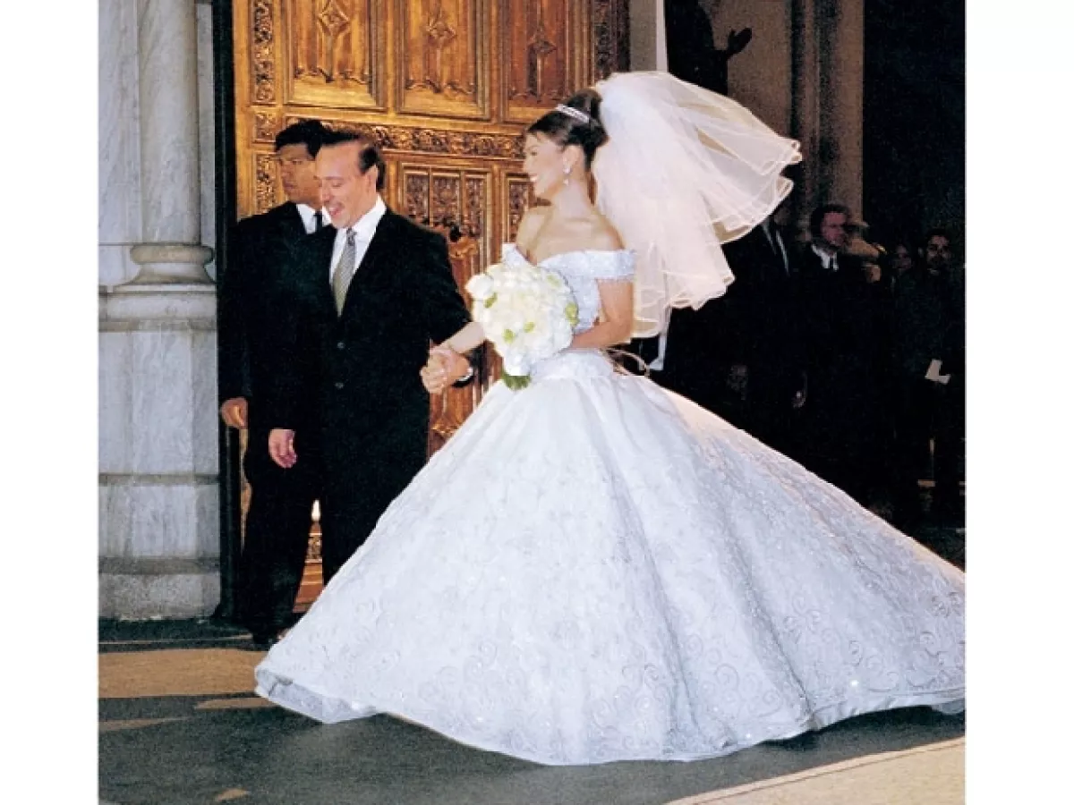 La pareja se casó en el año 2000, cumplieron 10 años de casado en diciembre de 2010.