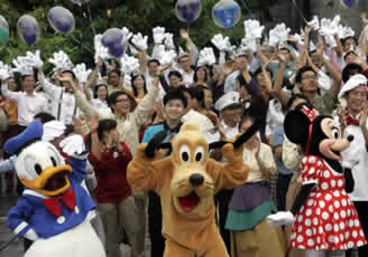 Disney opera dos otros parques fuera de Estados Unidos, en París y Tokio. (Foto: AP)