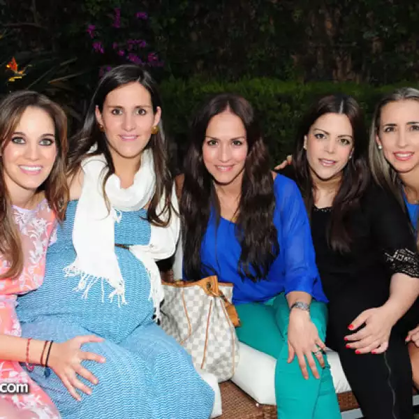 Mariana Solbes, Vicky Amezcua, Ale Martínez, Adriana Soltero y Andrea Señkowski