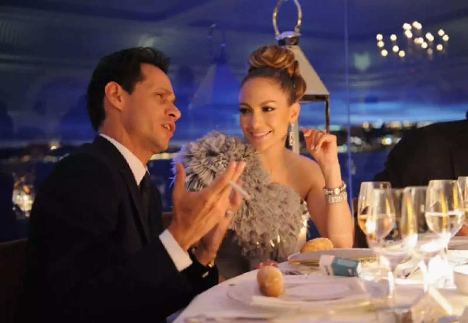 J-Lo y Marc Anthony estuvieron lo más románticos en toda la fiesta.