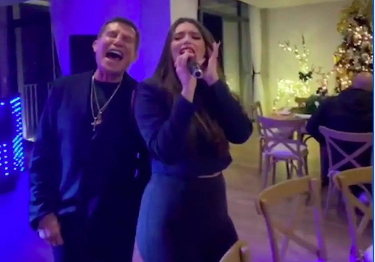 Julio César Chávez y Frida Sofía Guzmán