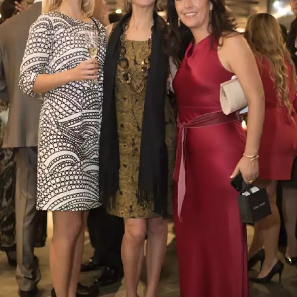 Paula Nikaneh,Isabelle Cadieux,Verónica Vega