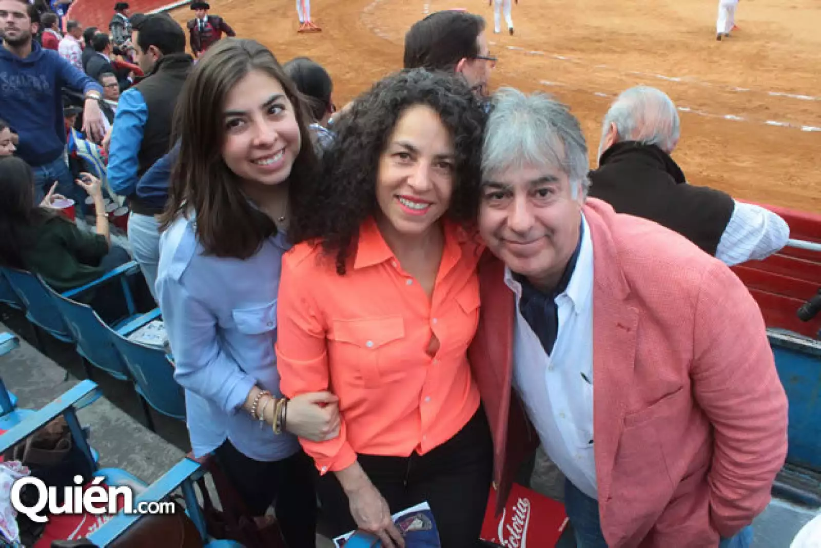 María, Mayuye y Jorge Anciola