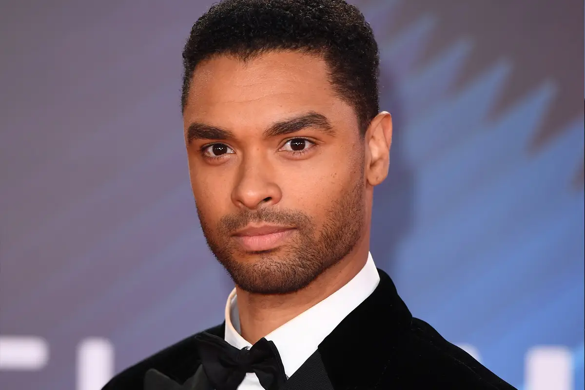 Regé-Jean Page podría regresar a la serie Bridgerton
