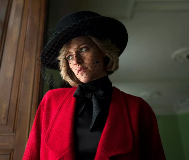 Kristen Stewart como Lady Di