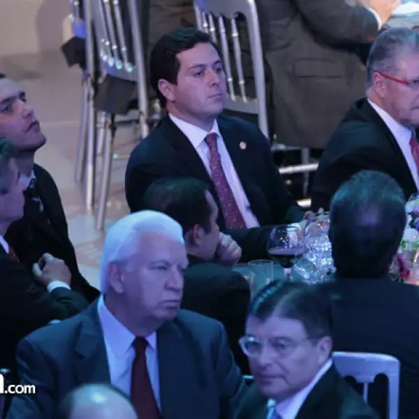 Jorge Emilio González,Sergio Sarmiento