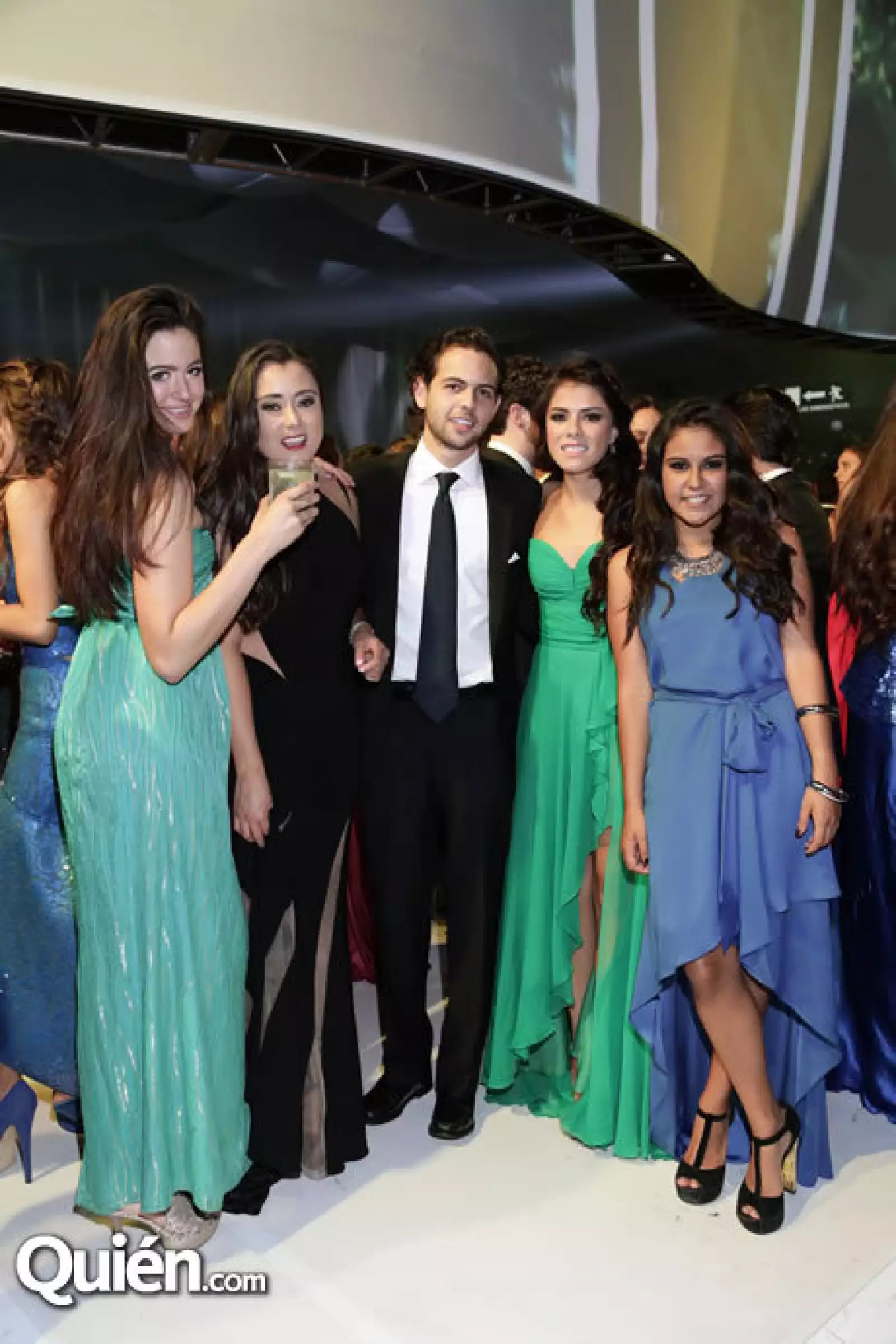 Isabela Merlo,Sofía Cendejas,Diego Sada,Paulina Peña y Pilar Sosa