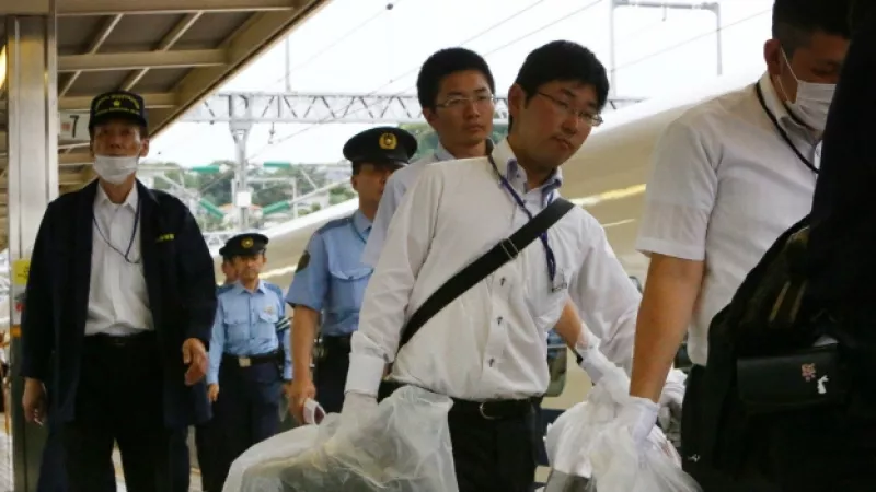 incendio en tren bala en japón