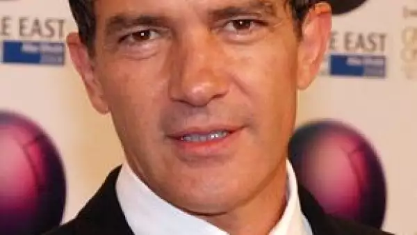 El actor español participa en la cinta `The Other Man´, al lado de Liam Neeson y Laura Linney.