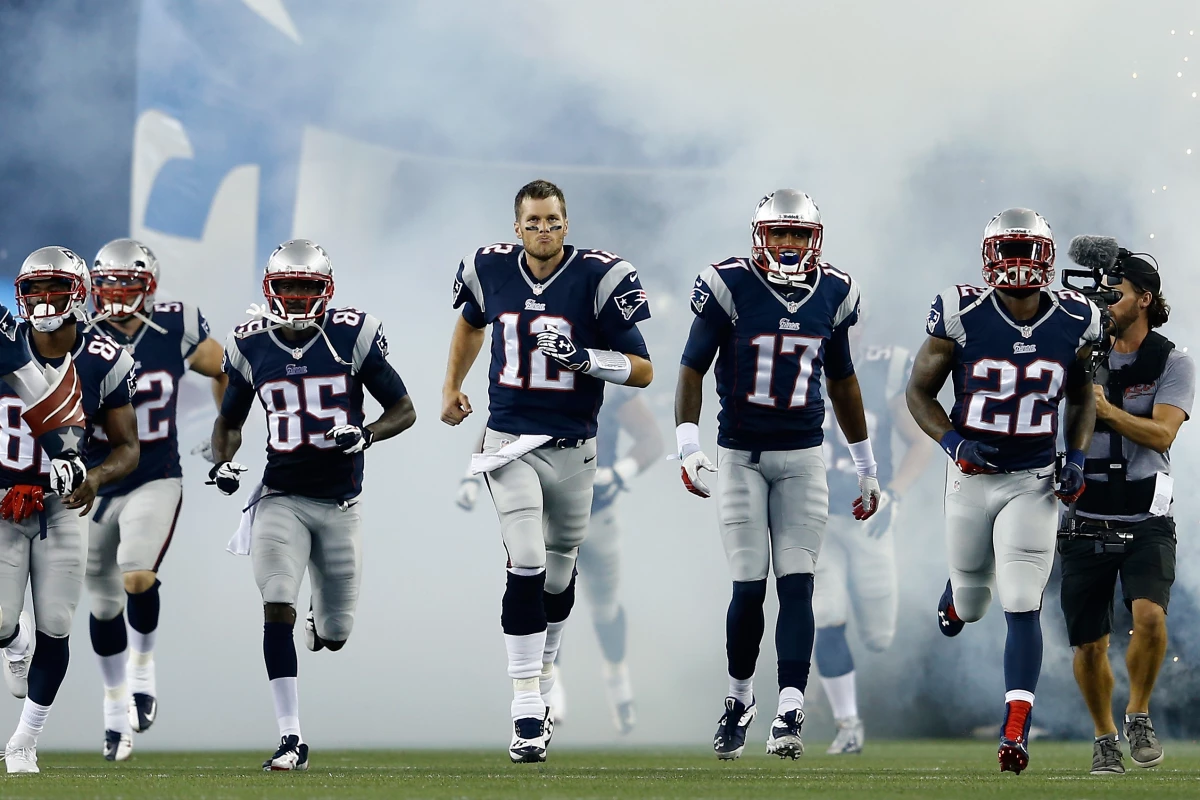 La liga de futbol americano está experimentando con nuevas plataformas para transmitir sus partidos.