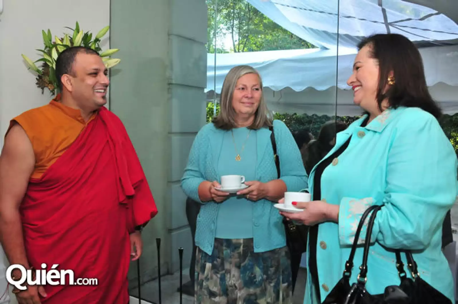 Tenzin,Doris Klowe y Teresita Colina