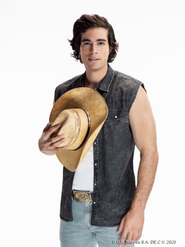 Danilo Carrera debuts as a Writer: Michelle Renaud was his great Accomplice 19 Danilo.jpeg