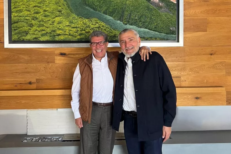 Hacen las paces los líderes de Morena en el Congreso, Ricardo Monreal y Adán Augusto López