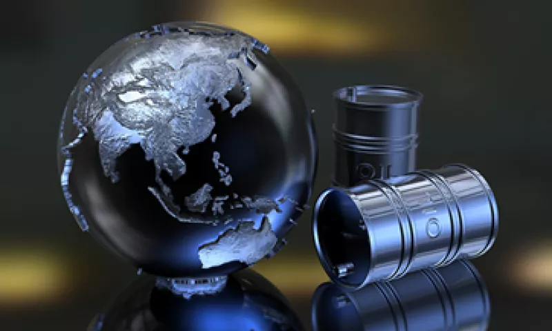 Aunque los precios de los energéticos se convierten en el principal foco rojo de los CEO, la percepción en este rubro hacia 2014 mejora levemente. (Foto: Getty Images)