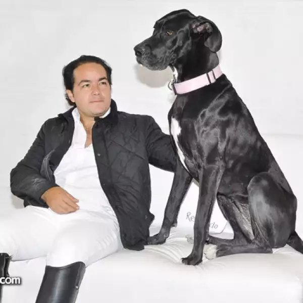 Jorge Goñi y su perra Carlota