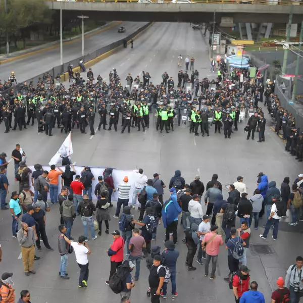 protesta policías AICM