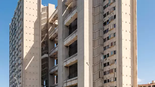 Edificios de departamentos Girón