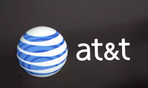 AT&T tiene dos asientos en la junta directiva de América Móvil. (Foto: AP)