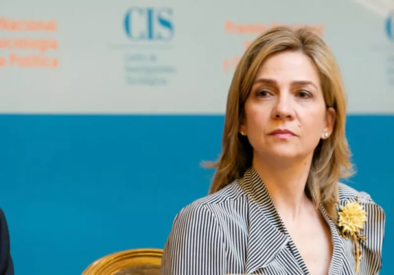 La hija de los reyes Juan Carlos y Sofía de España ha sido citada a declarar por presuntos delitos de fraude fiscal y blanqueo de capitales relacionados con el polémico caso Nóos.