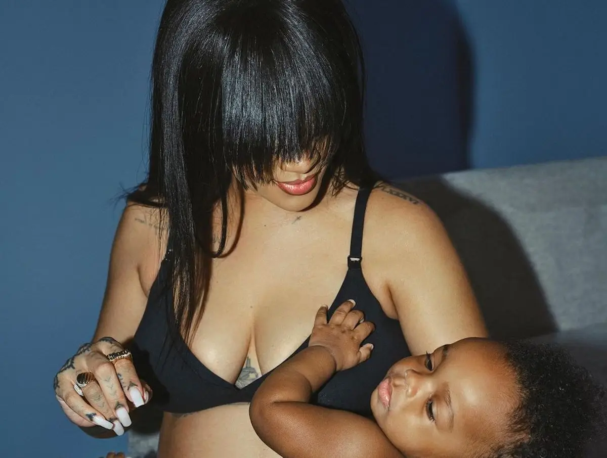 rihanna-brasier-maternidad.jpg