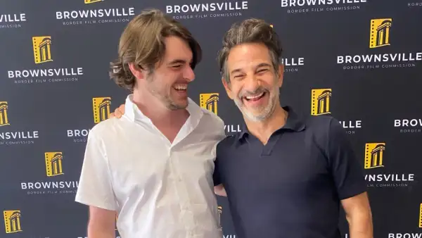 RJ Mitte y Miguel Rodarte