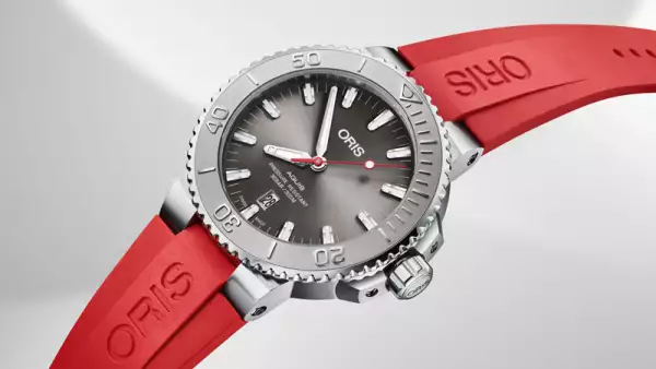 Oris Aquis Date Relief