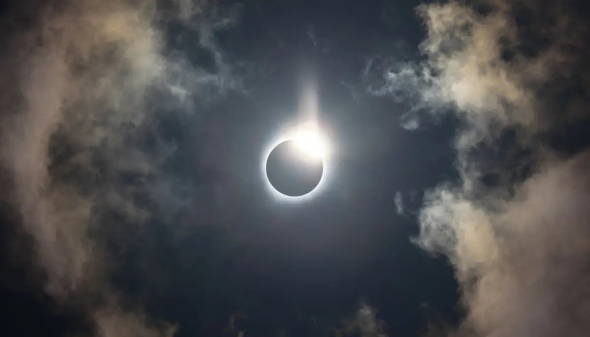 Eclipse solar