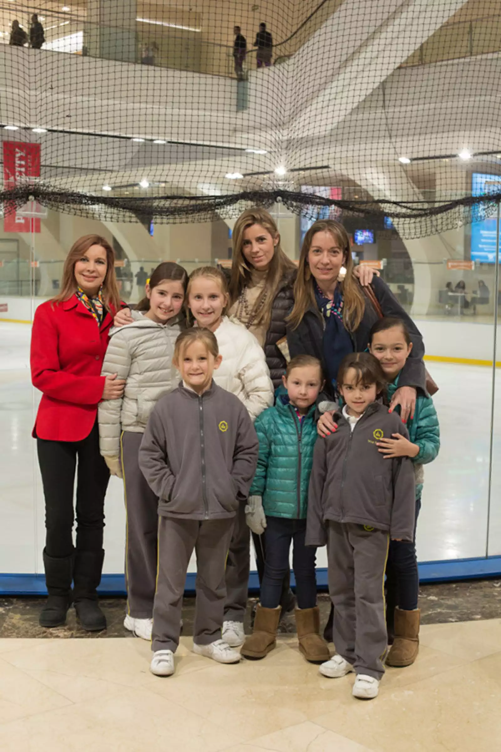 Sylvia Arroyo, Yalinne Rossell y María Aparicio (arriba), Natalia Islas, Ana y Mirén Casanueva, María Diabiego, Paula Islas y Ximena Diabiego