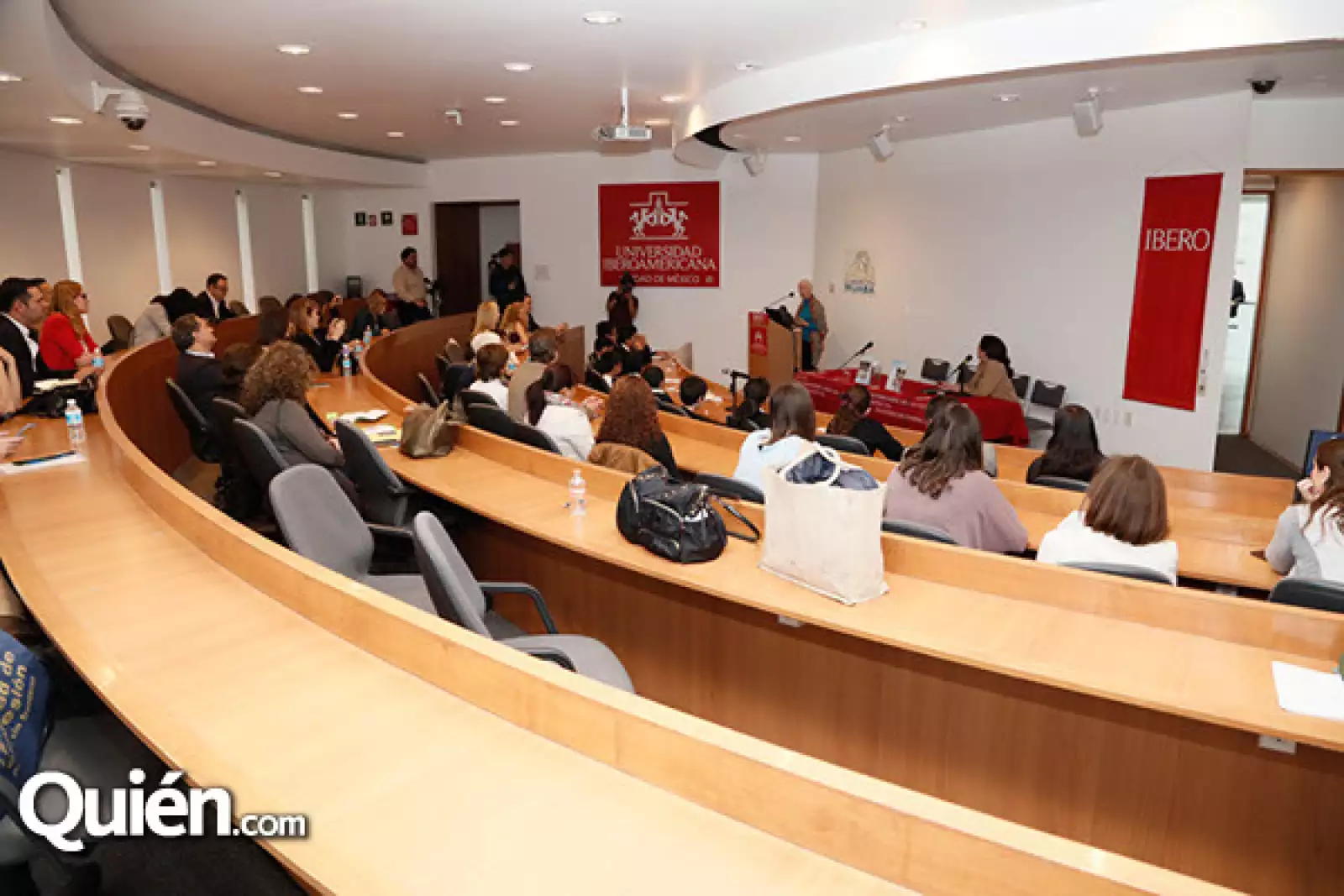 Conferencia Jane Goodall