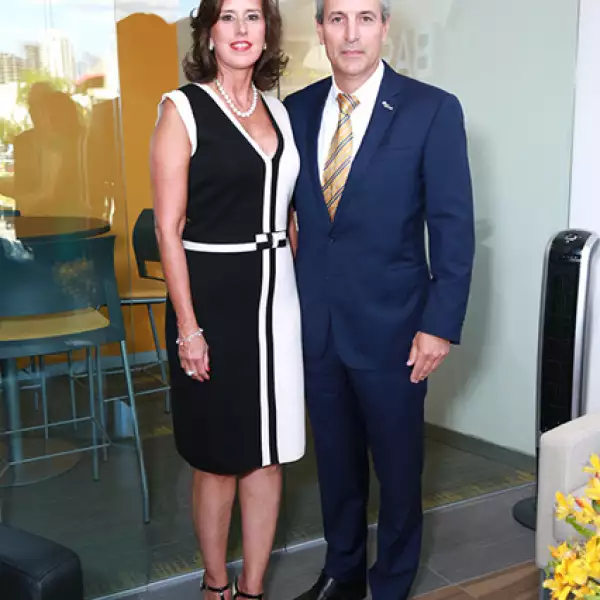 Gabriela Jaime de Barrera y Lorenzo Barrera