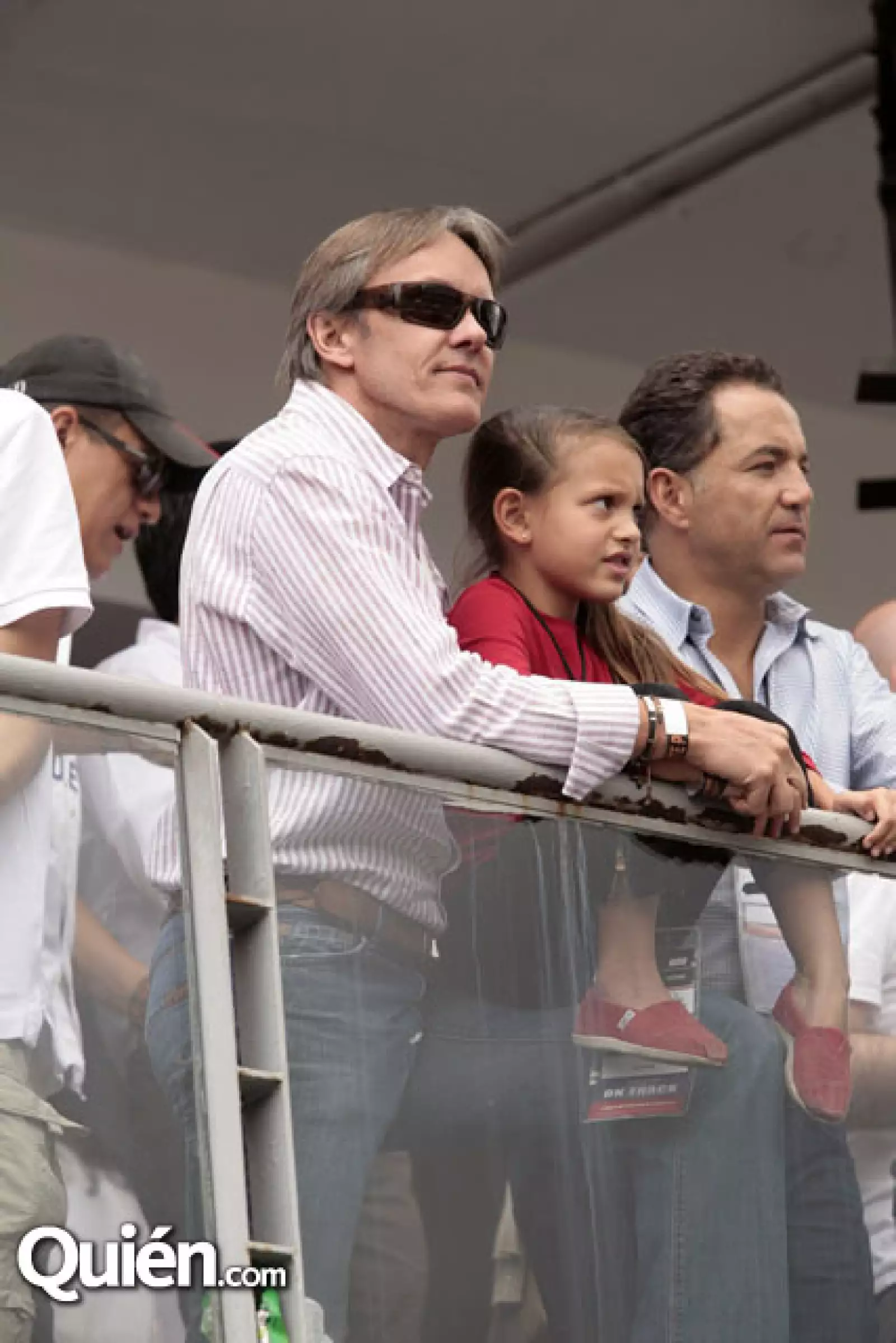 Adrián Fernández,Valentina Fernández