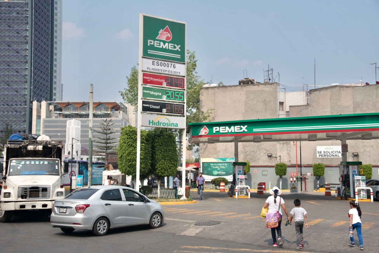 Hacienda prevé eliminar los estímulos al IEPS de gasolinas y diésel en 2027