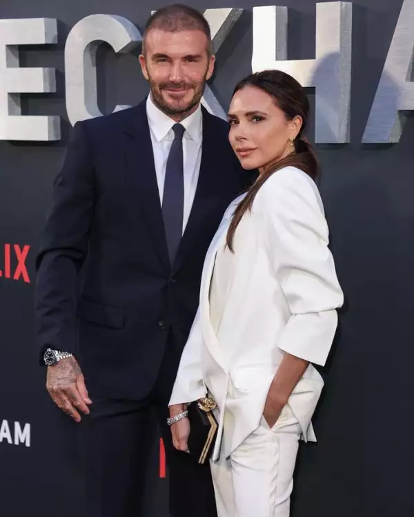 David y Victoria Beckham en el estreno de Beckham.