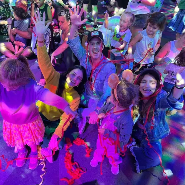 aislinn-derbez-mauricio-ochmann