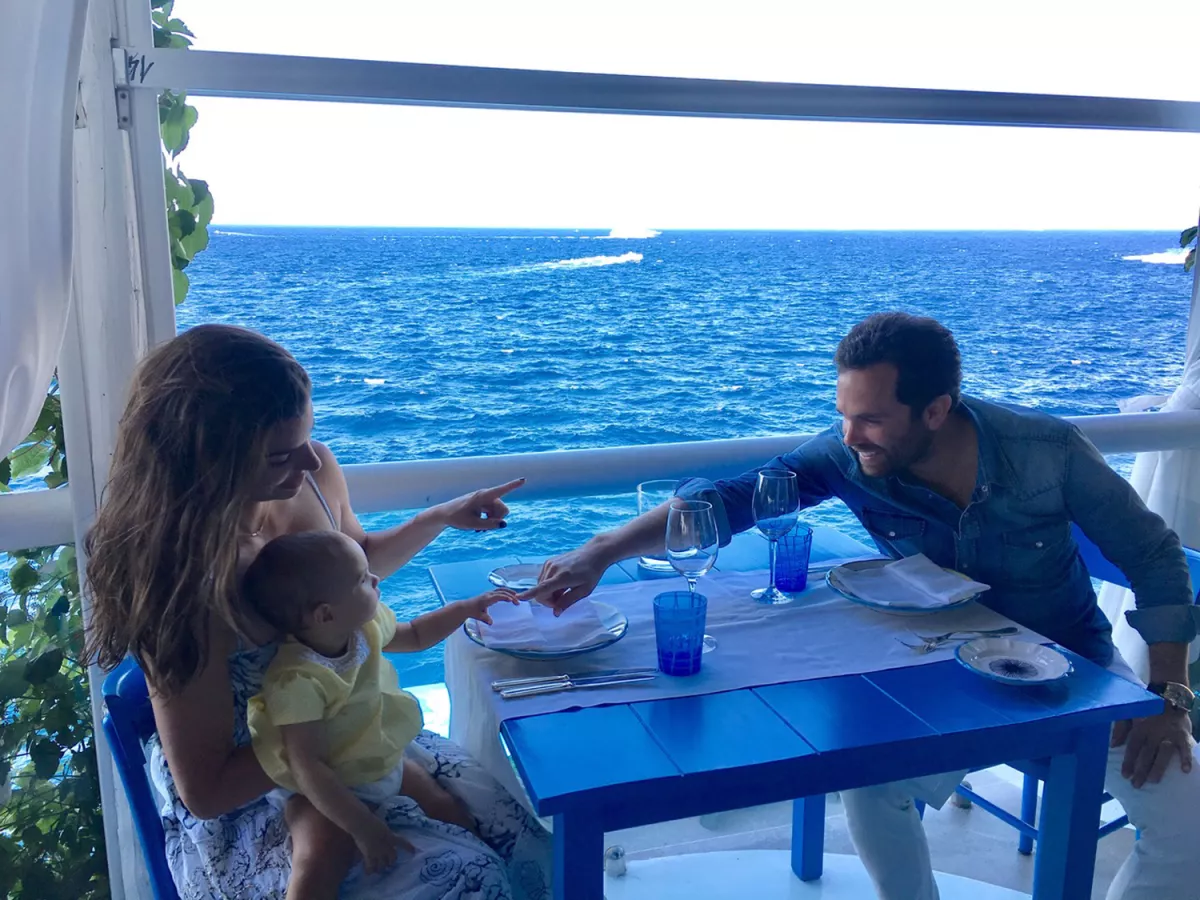 Bárbara Coppel, Alejandro Hank y Amaïa