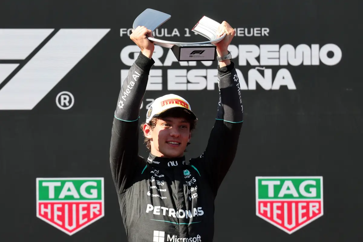 Antonelli gana el GP de España y refuerza su liderato en el Campeonato