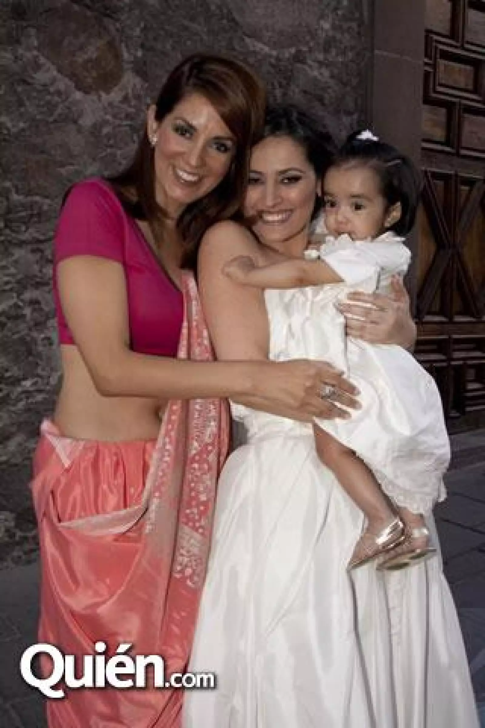 Mari Rouss de Sandhú,Marcela Zapata y María Antonia Sandhú