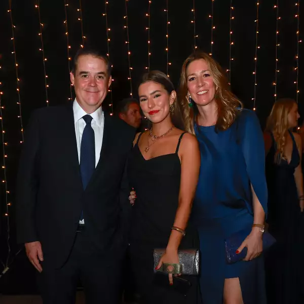 Juan Domingo Beckmann, Camila Checa y Laura Laviada 