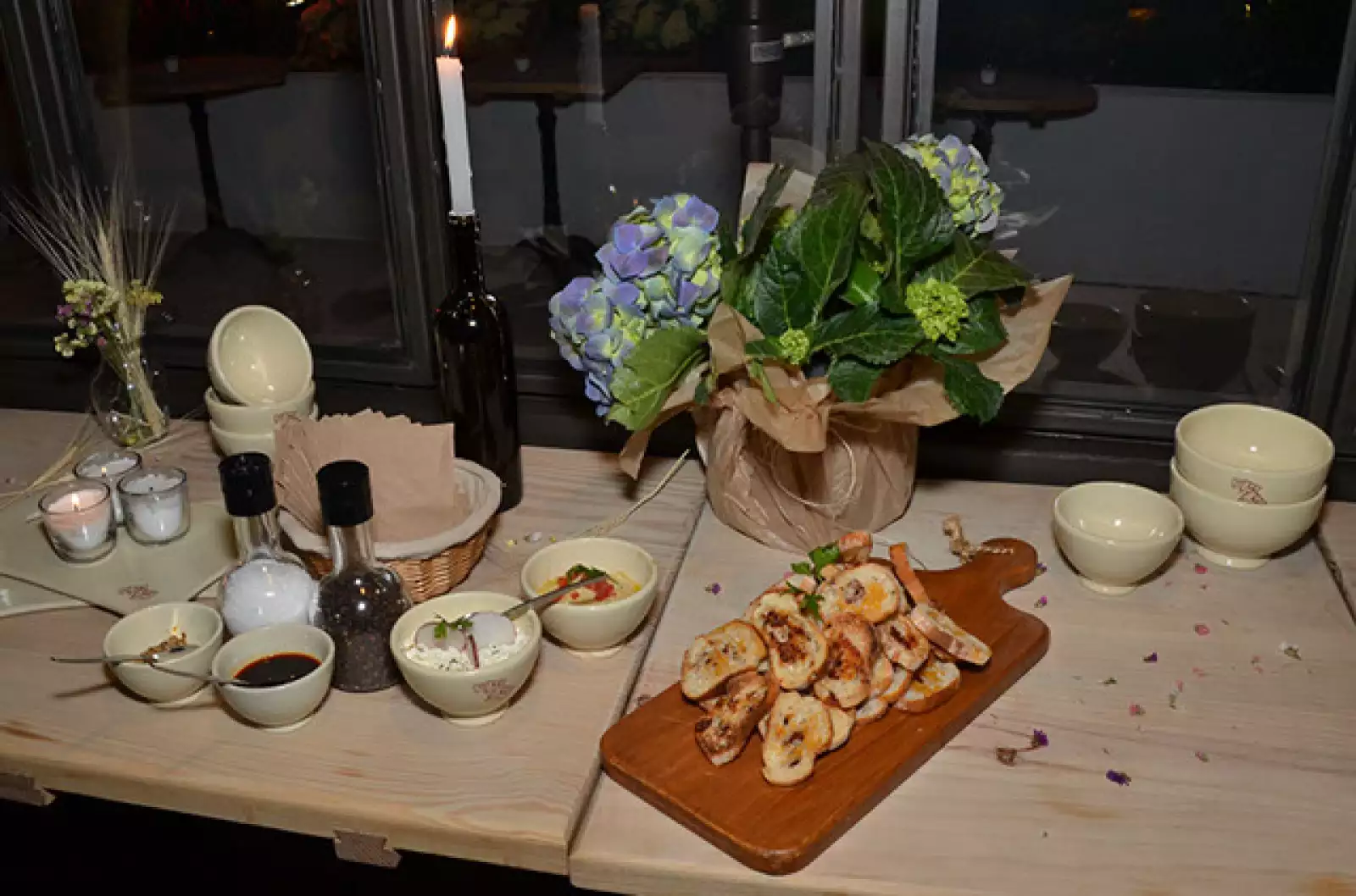 Las propuestas del Chef Coumont: Diversos platillos y bocadillos preparados con el exquisito pan artesanal de Le Pain Quotidien.